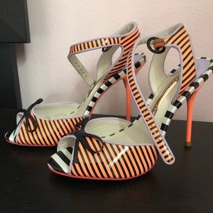 Whimsical heeled sandals , size 36